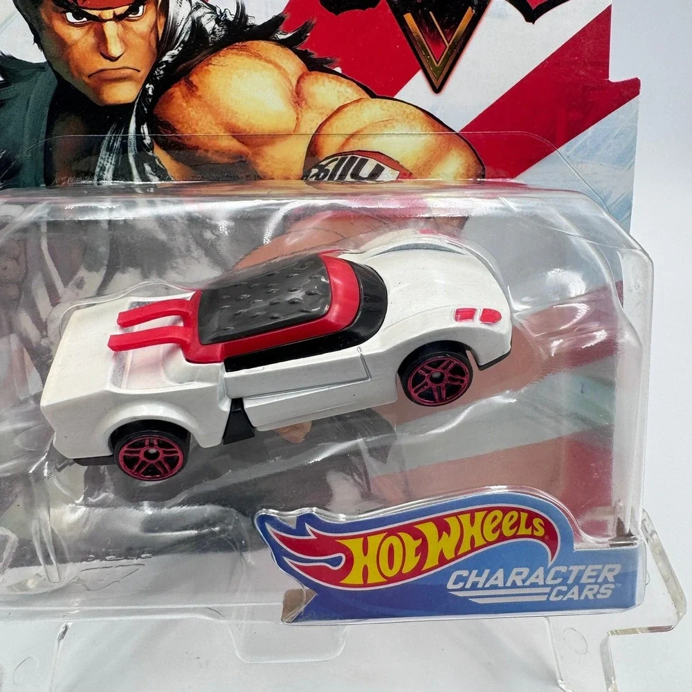 Hot Wheels Street Fighter V Ryu Character‎ Car 1/5 White Diecast GJJ30 2019 New